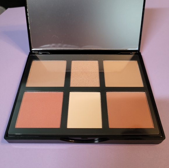Blush Palette - Warm and Neutral Shades - Picture 5 of 7